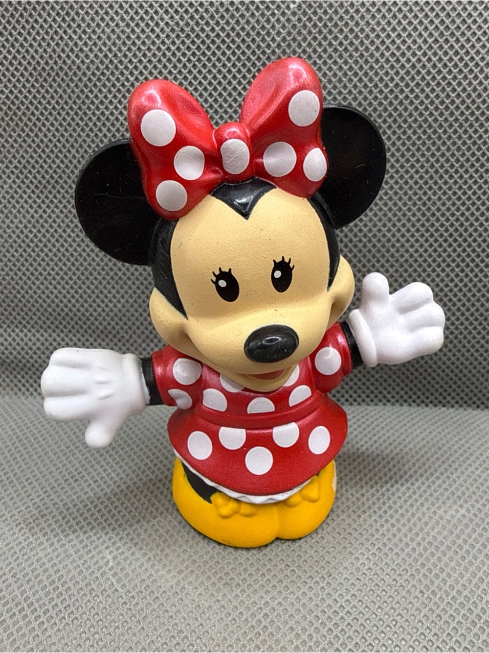 MINNIE MOUSE Disney LITTLE PEOPLE 2022 Mattel Red and White Polka Dot Dress Bow